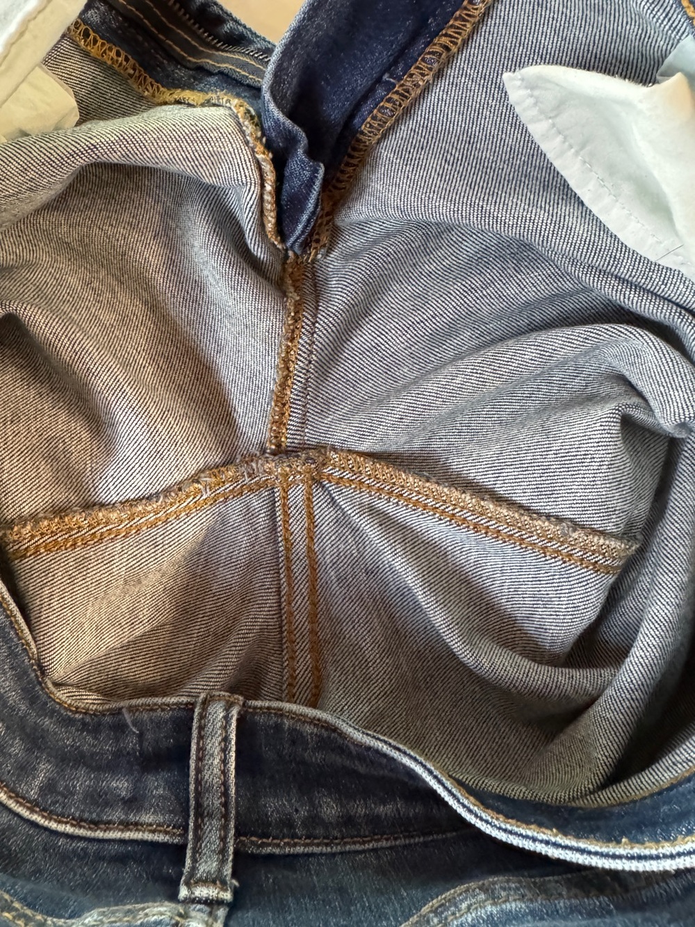 Judy Blue Destroyed Cuffed Mid-Rise Slim Fit Jeans Cuffed or Uncuffed (7/28) - Picture 11 of 15